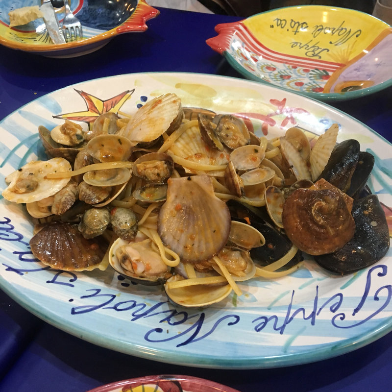 貝のパスタ(Pizzeria da peppe NAPOLI STA'CA" KOMAZAWA)