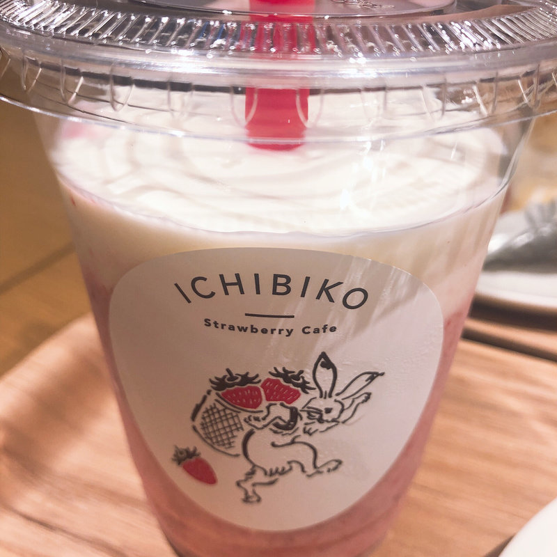 いちごのヨーグルトスムージー(いちびこ 代々木上原店)