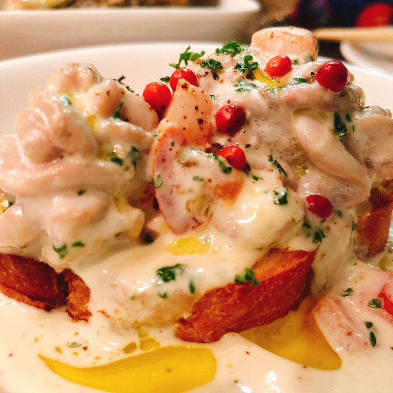 白子のブルスケッタ(バール　イルピアット （BAR ilpiatto）)