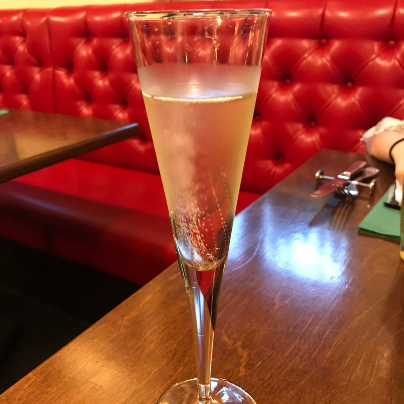 スパークリングワイン ボトル(ビストロモナミ)