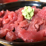 東丼(マグロ丼)(活魚料理かんのん (観音食堂))