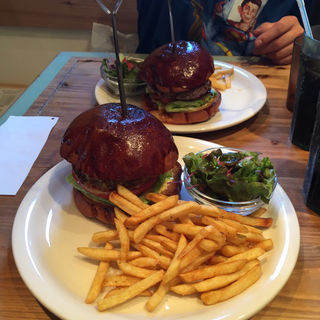 ブルーチーズアボカドバーガー(S.B.DINER-KOBE （エスビーダイナー コウベ）)