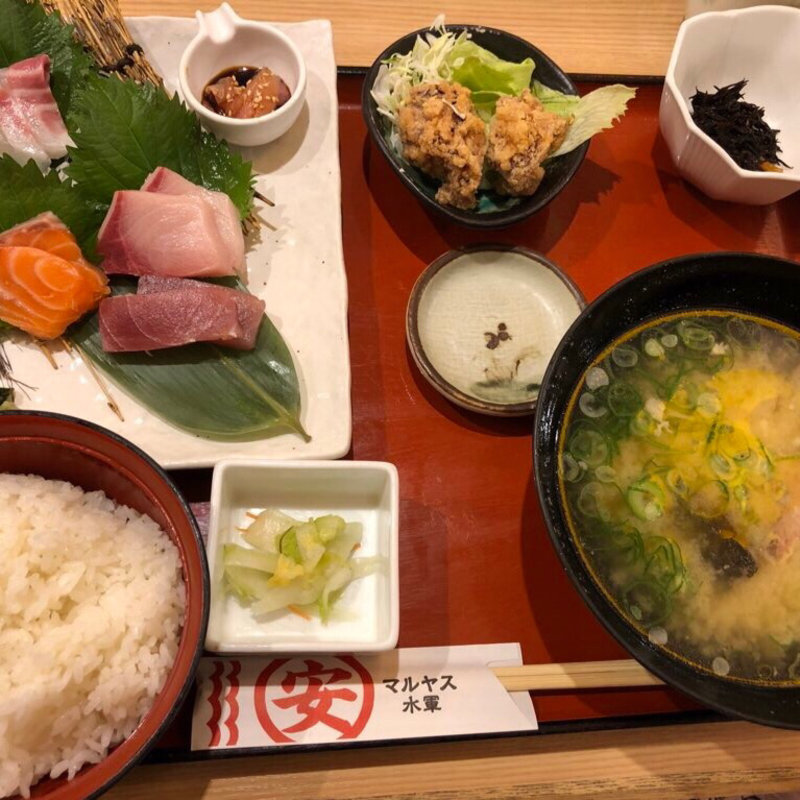 旬のお造り定食(マルヤス水軍 高槻松川店)