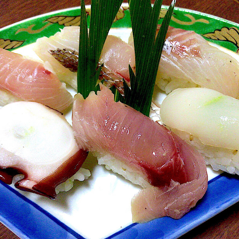 日本海握り寿司(味の店 スズラン （あじのみせ すずらん）)