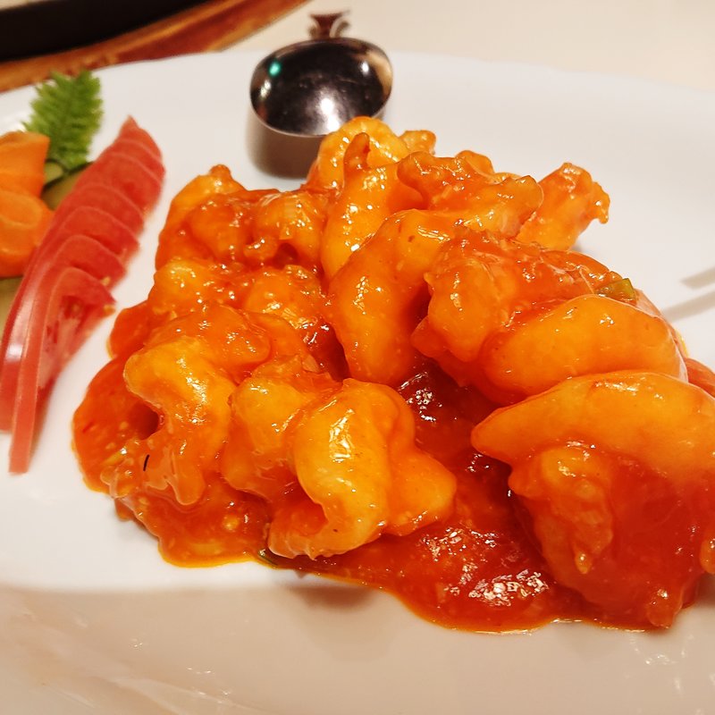 海老チリソース炒め(中国料理 盤古茶屋 川崎本店)