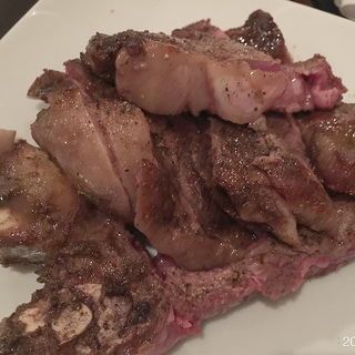 T-bone steak(ヴィーニ デル ボッテゴン （VINI DEL BOTTEGON）)