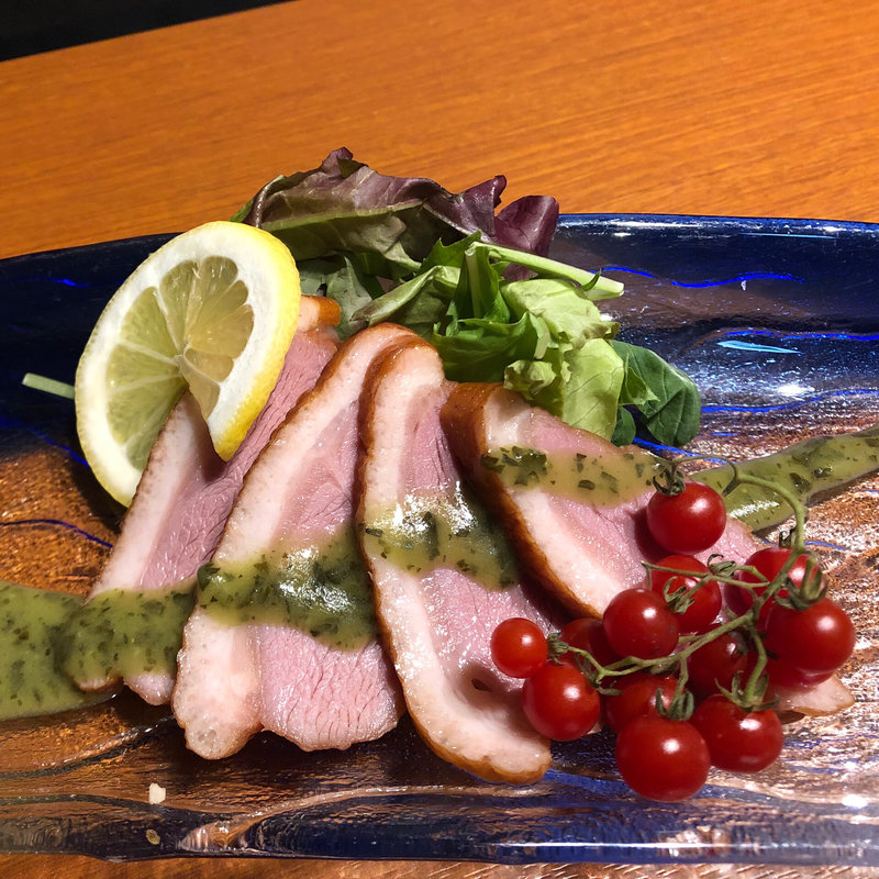 鴨の燻製(チーズタッカルビ&個室 遥 梅田店)