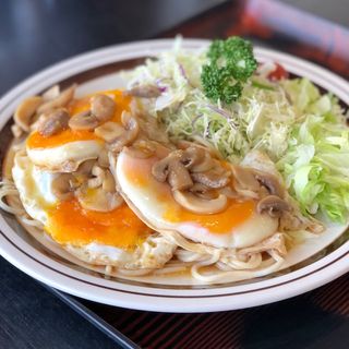 スクランブル定食(ニューフライパン )
