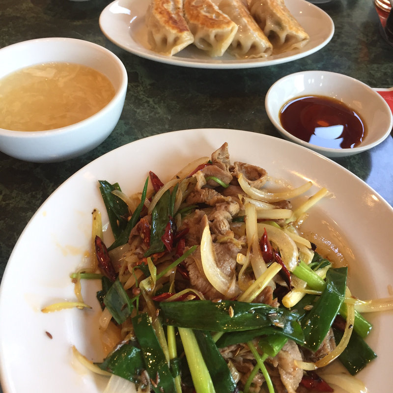 本日の肉料理/魚料理(人人人 東京ビルTOKIA店)