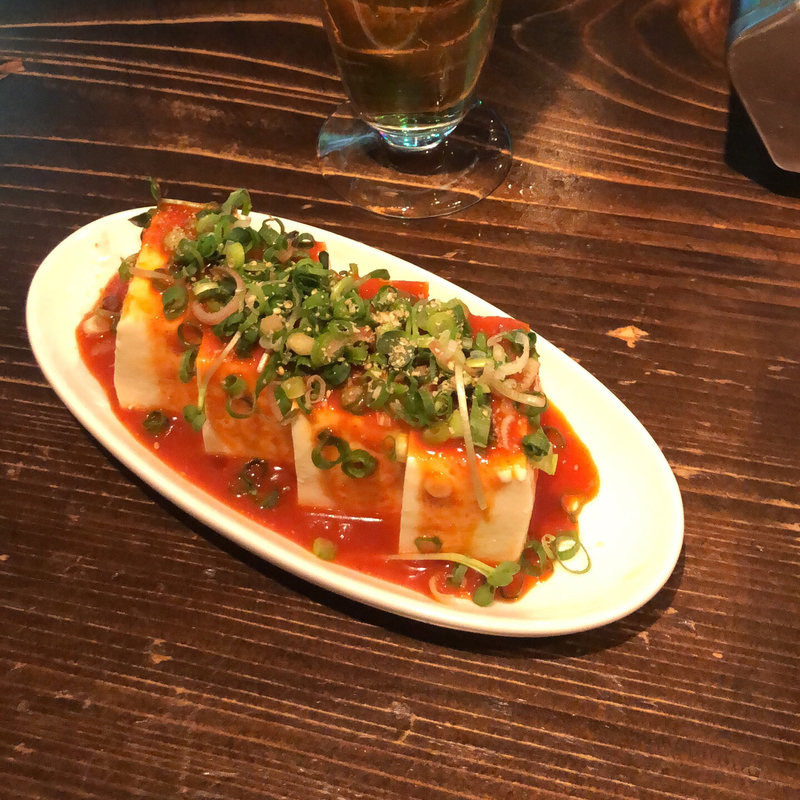 刺激的な冷や奴(ニクアザブ 六本木店)