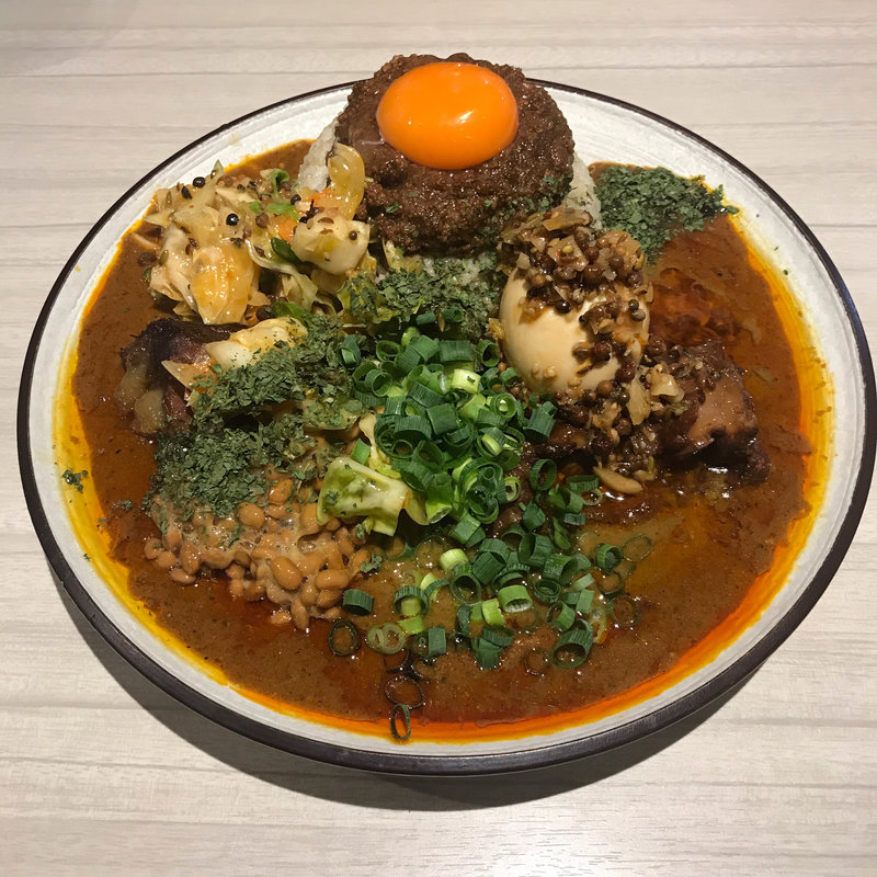 MIX並 豚 キーマ アチャール 納豆 ドライパクチー  ハンマーカンマー(吉田カレー  )
