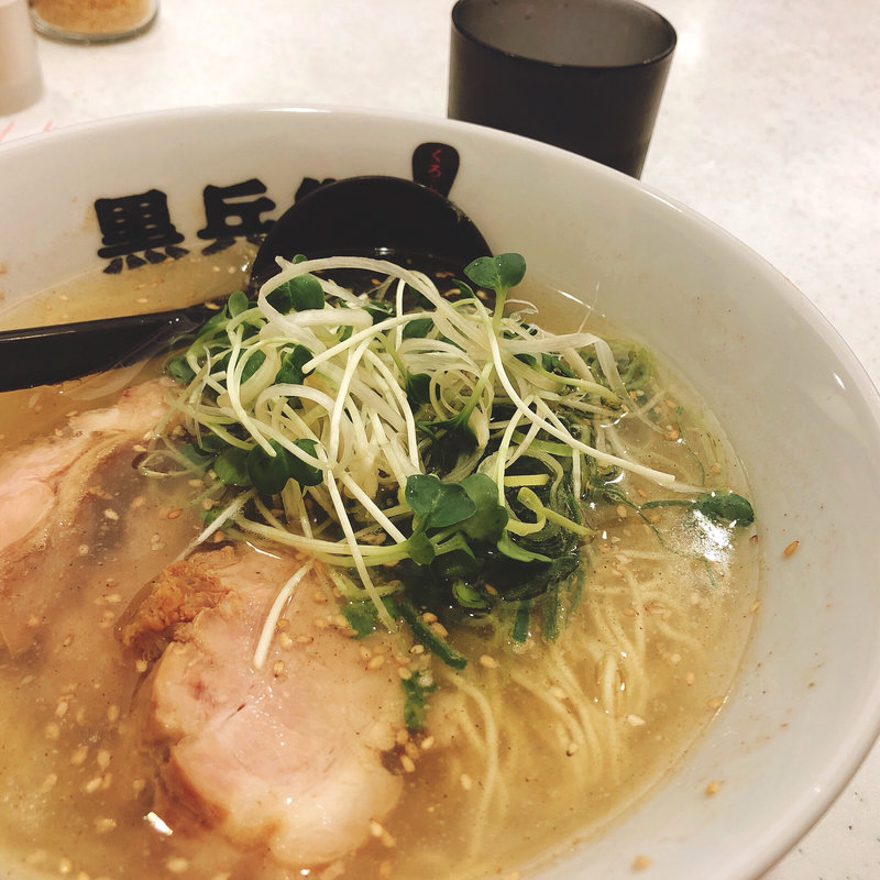 塩ラーメン(黒兵衛 箕面総本店)