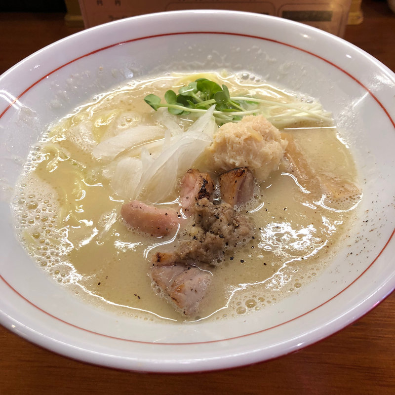 鶏と帆立の塩白湯らあめん(醤油と貝と麺 そして人と夢 )
