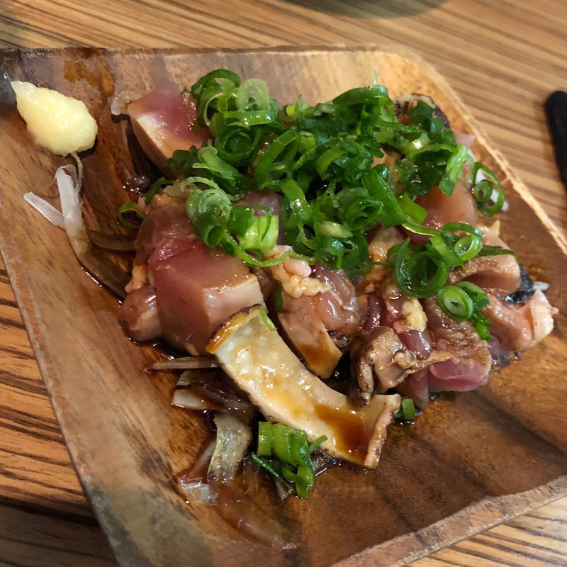 親鳥のタタキ(肉のまごろく)