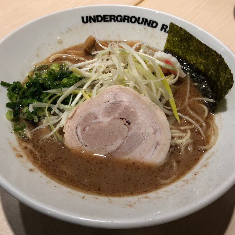ラーメン濃厚(頑者アンダーグラウンド)