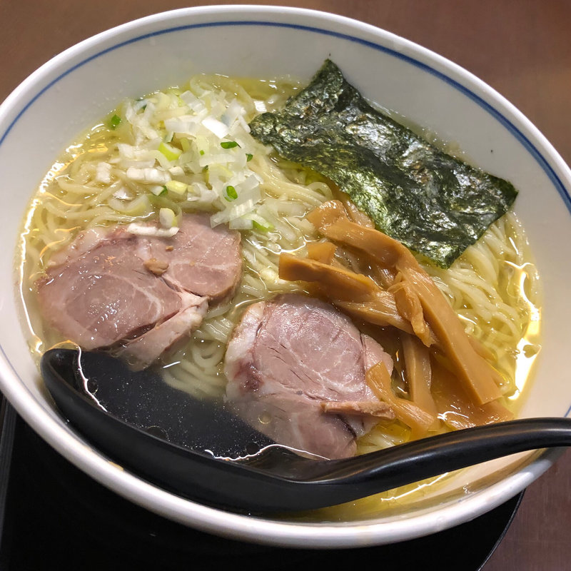 純鶏塩ラーメン(麺処 直久 水道橋 （メンドコロ ナオキュウ）)