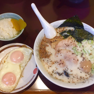 塩ラーメン+たまごライス(麺蔵)