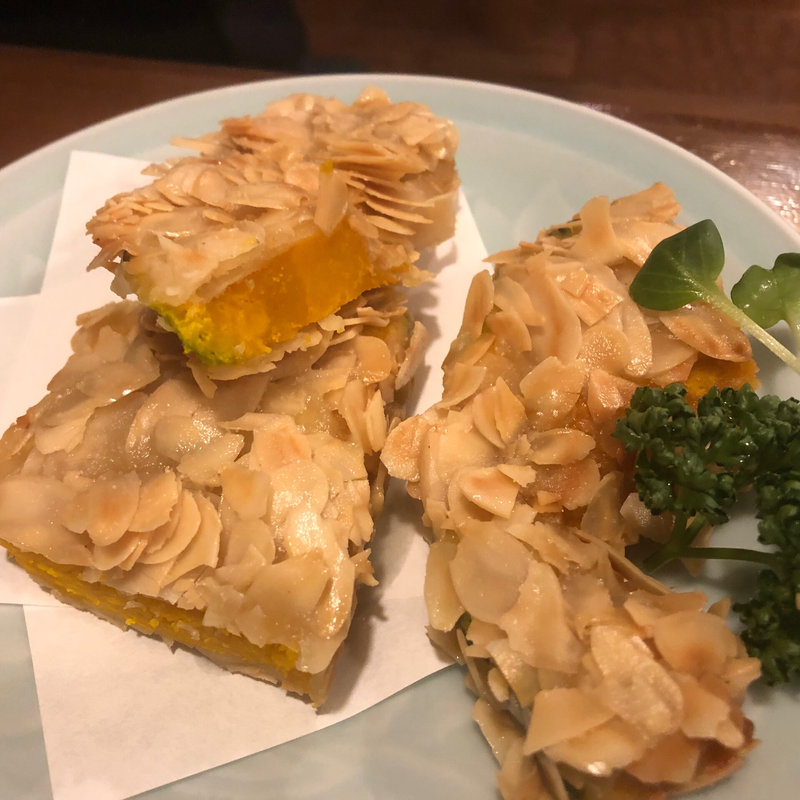 カボチャアーモンド揚げ(駒八 慶応仲通り店)