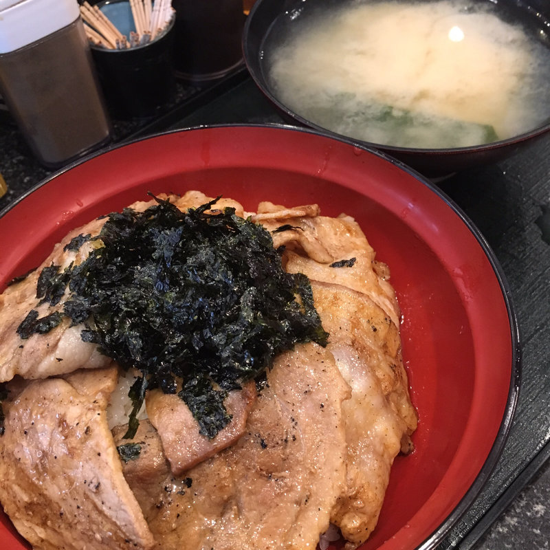 ミックス丼（肩ロース/バラ）（大盛）(帯広ぶた丼 （オビヒロブタドン）)