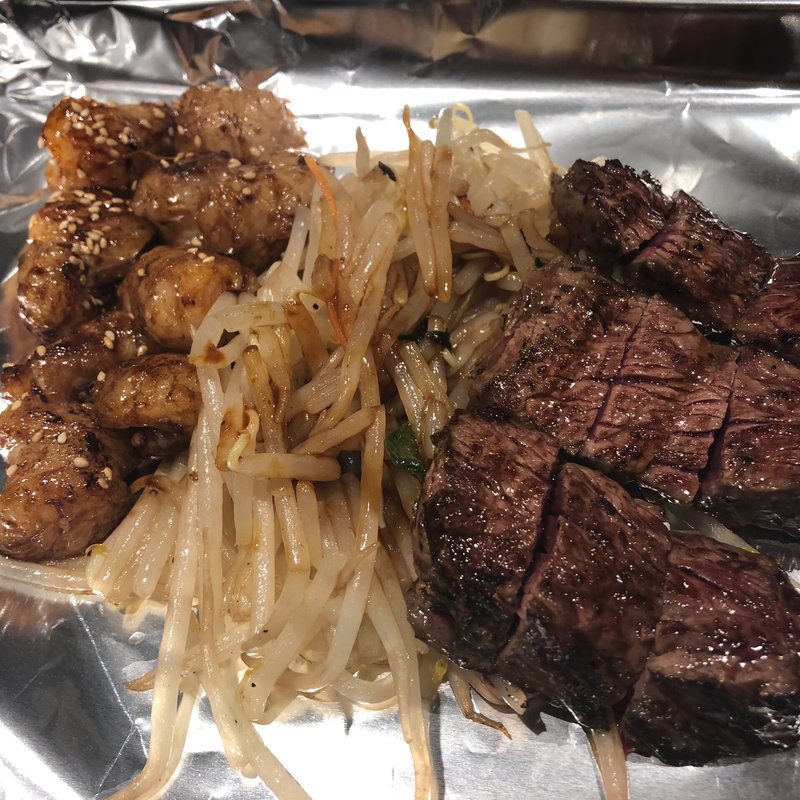 丸腸さがりMIX定食(天神ホルモン 博多駅1番街)