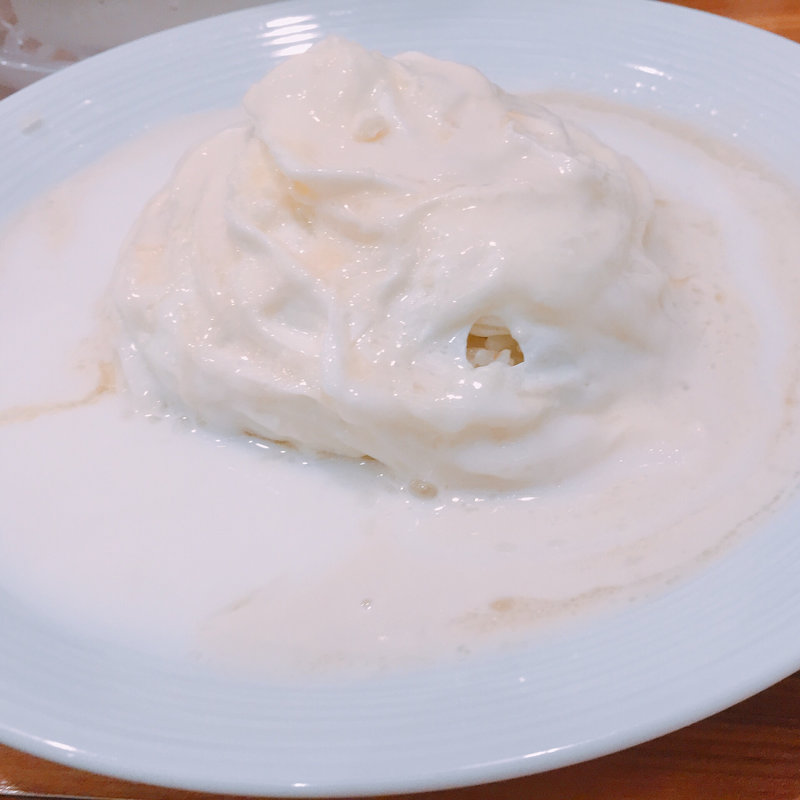 純白のドレスオムライス(浅草 キッチン大宮DELI グランフロント大阪店)