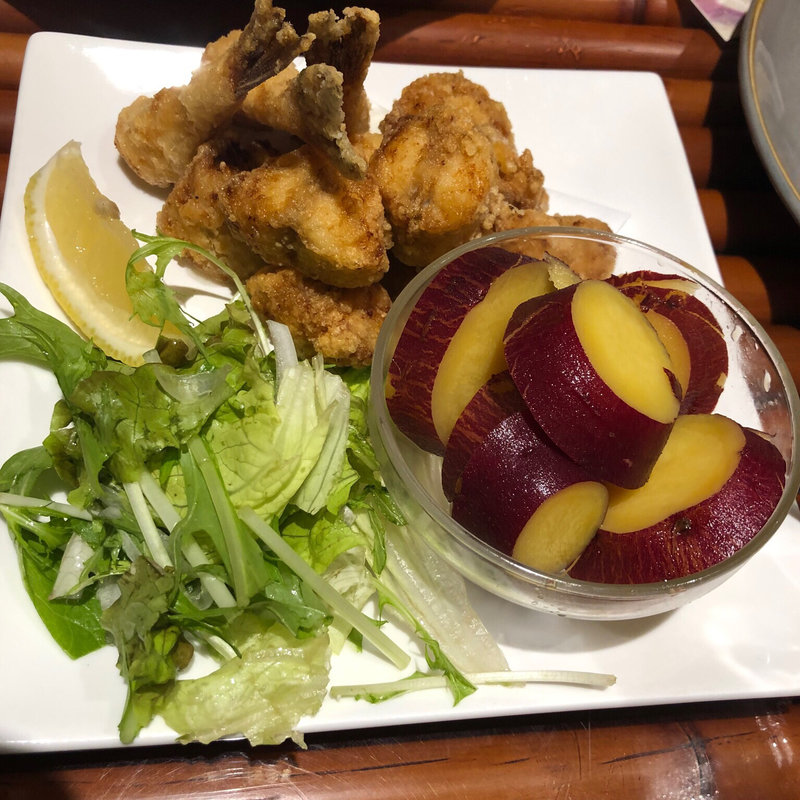 ふぐの唐揚げとサツマイモ(Foods bar 栞屋 （フーズバー シオリヤ）)