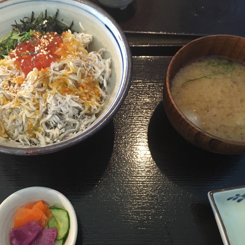 (海沿いの キコリ食堂)