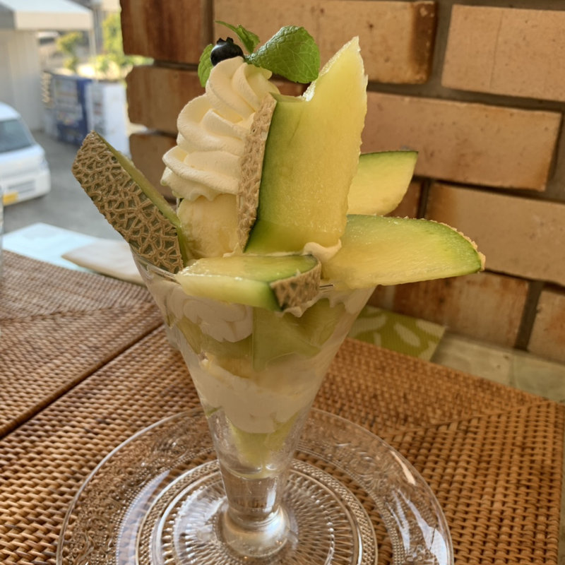 メロンパフェ(まつもとフルーツ&トレピーニ)