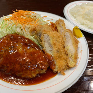 ハンバーグ&チキンカツ(ハンバーグの店ベア)