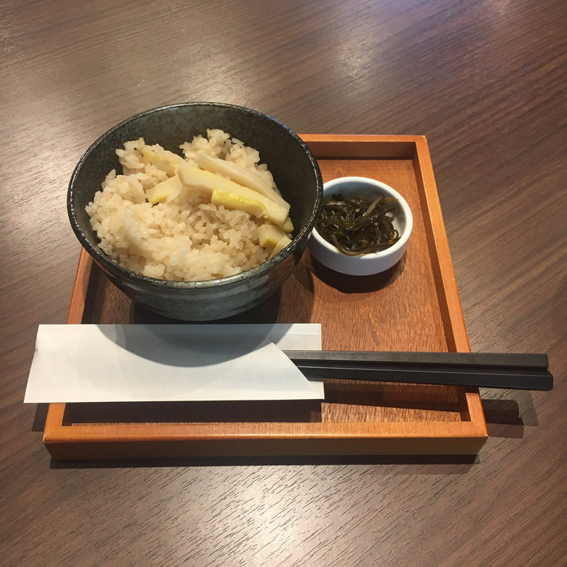 筍ご飯(豊前裏打会 萬田うどん)