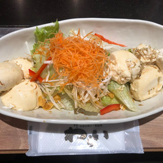 わらい特製京豆腐サラダ(錦わらい 高槻店)