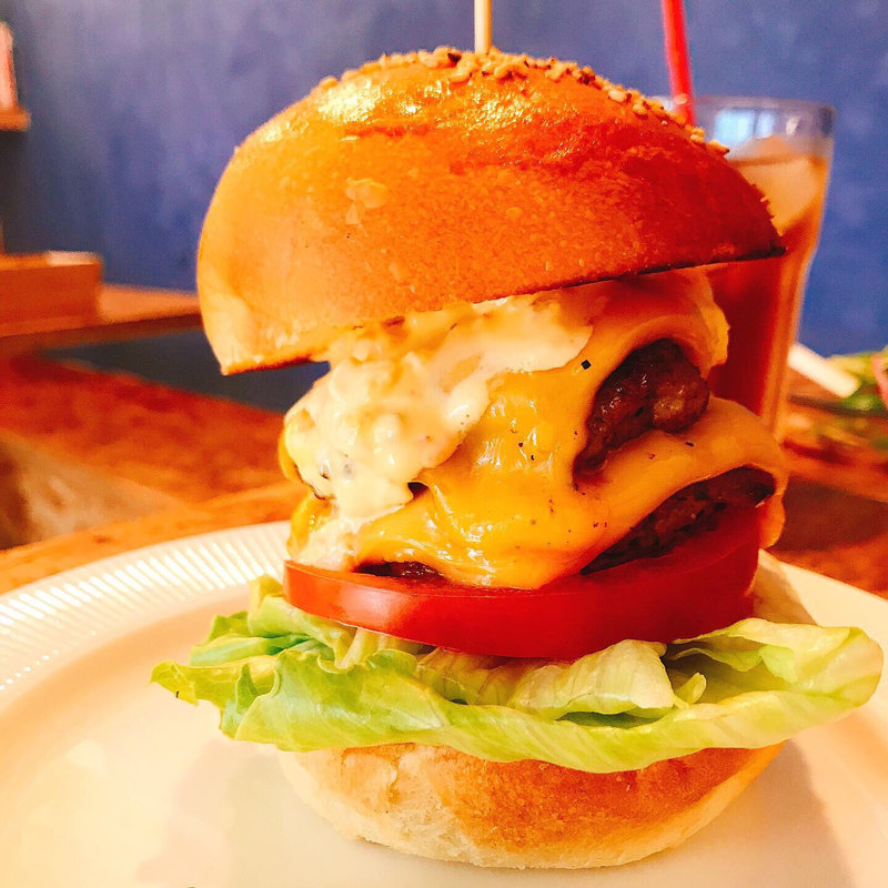 Wチーズバーガー(GRATEFUL'S 博多めんたいこ店)