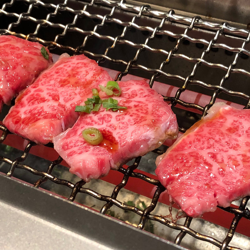 (天神黒毛流 焼肉 参星(みつぼし))