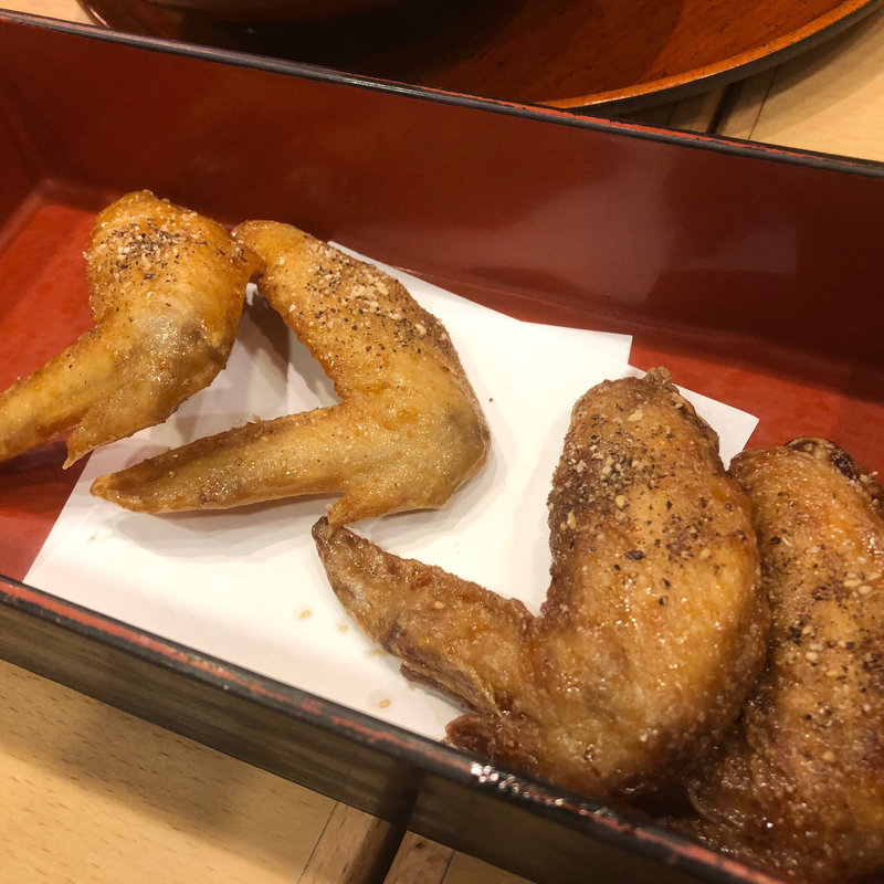 手羽先食べ比べ(鳥開総本家 名駅エスカ店)