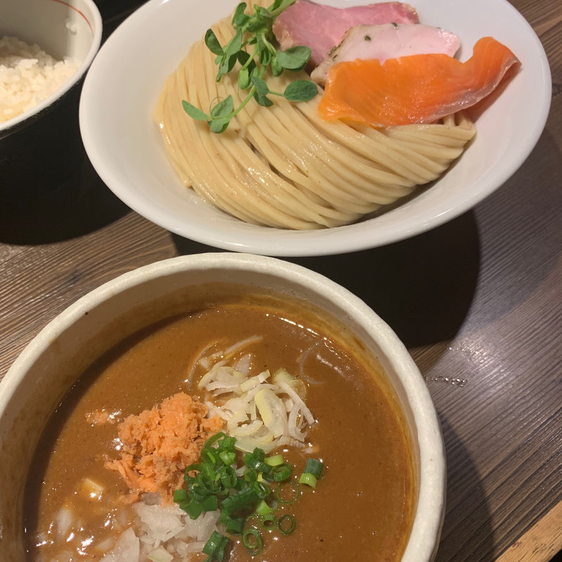 鮭カレーつけ麺(つけ麺一燈 （ツケメンイットウ）)