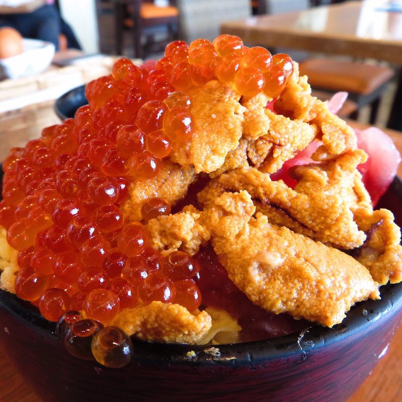 まぐろ&うに&いくら丼(伊豆高原ビール 伊東マリンタウン店 （イズコウゲンビール）)