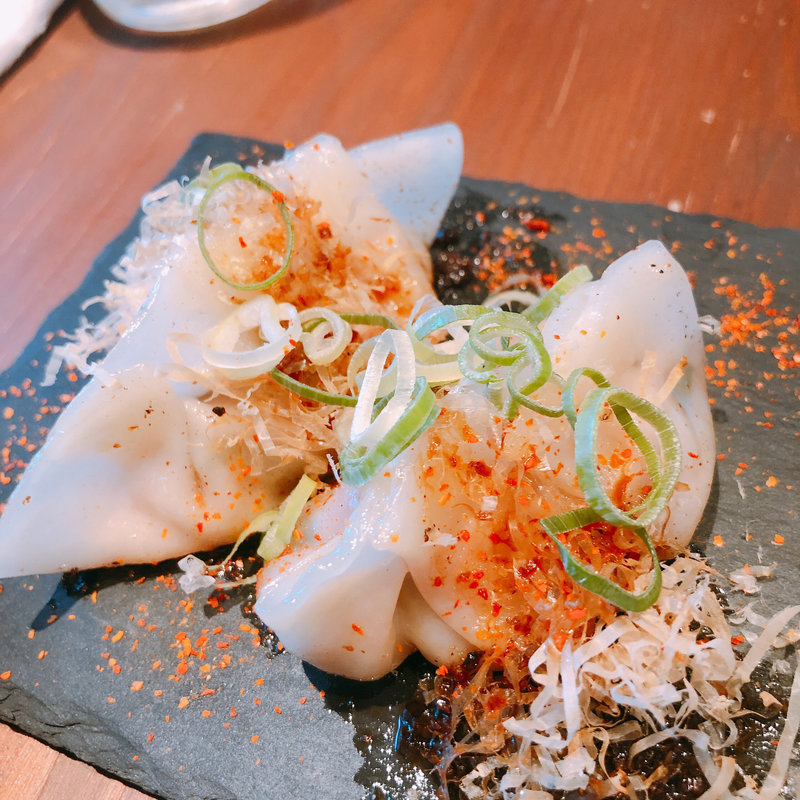 (餃子酒場 餃、)