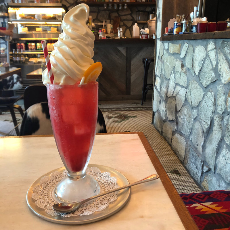 レッドクリームソーダ(THE GREAT BURGER STAND ザ グレートバーガー スタンド 渋谷駅前店)