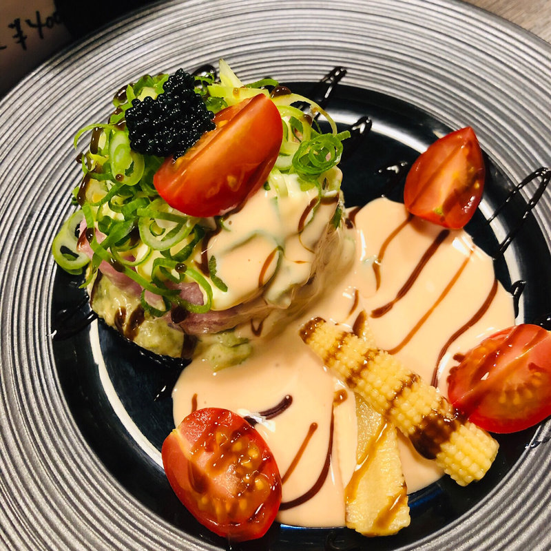 マグロとアボカドのタルタル(オーラ （HoLa!）)