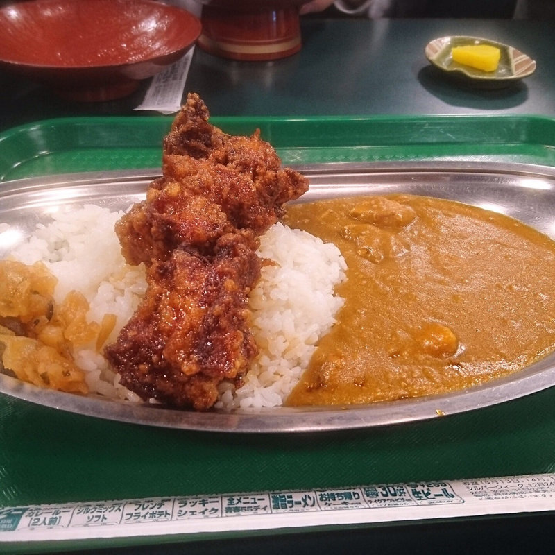 カレーライス(ラッキーピエロ 江差入口前店 )
