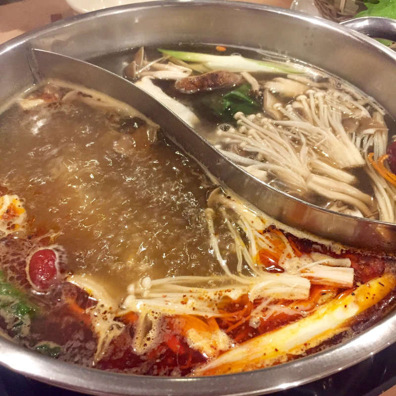 モンゴル薬膳鍋 Cコース(モンゴル薬膳鍋)