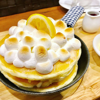 焼きマシュマロとレモンチーズのパンケーキ(mog 難波店)
