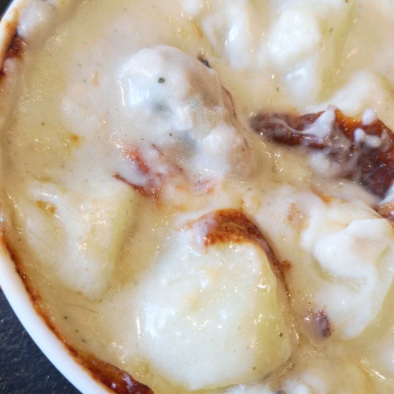 牡蠣とじゃがいものグラタン(GRILL KONYA)