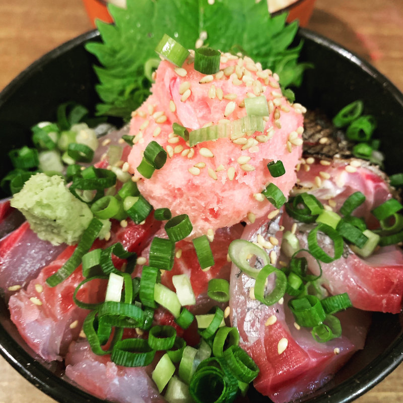 海鮮5点丼(魚の旨い店 池袋店)