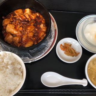 Ｄマーボドーフの土鍋焼(香港料理 リップスティック)