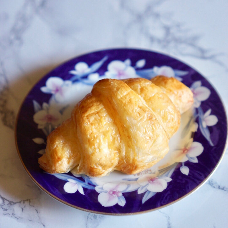 クロワッサン(プレーン)(ラ・トゥルビヨン 梅田中崎町店)