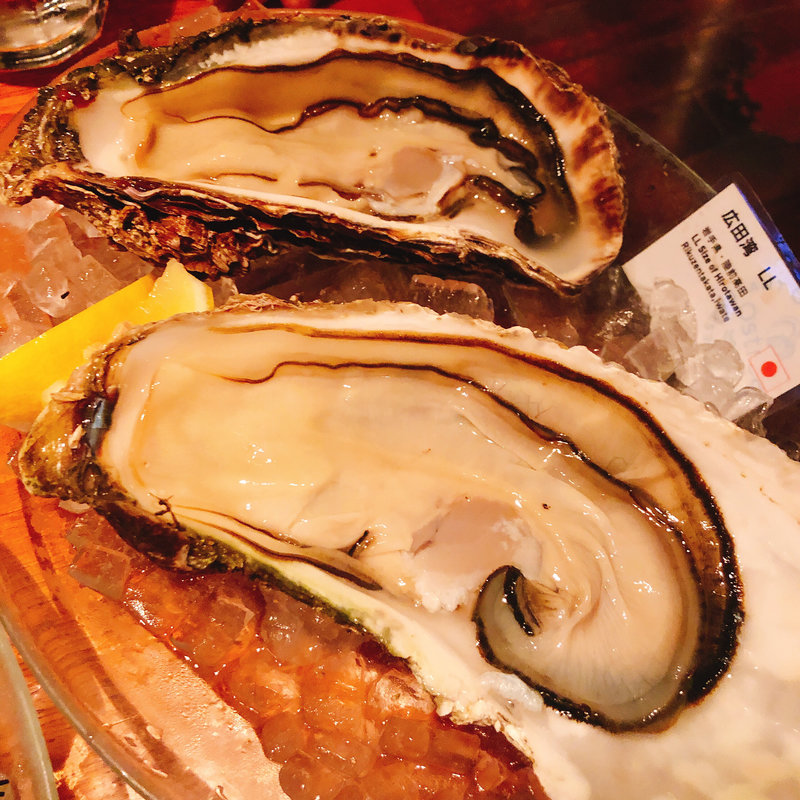 生牡蠣LLサイズ(オイスターバー＆レストラン オストレア六本木店 Ostrea oysterbar&restaurant)
