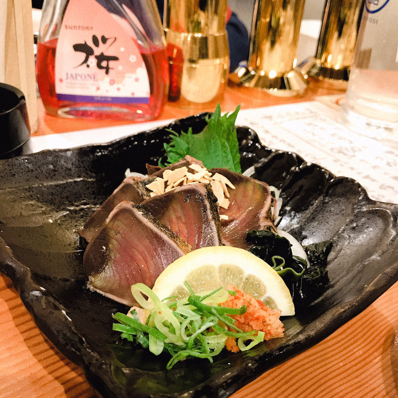 かつおのたたき(蔵元直送酒場 上よし)