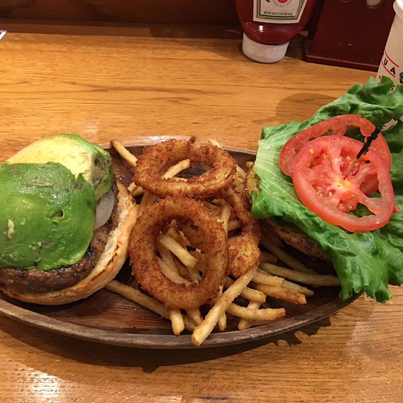 アボガドバーガーセット(クア・アイナ 仙台Parco2店)