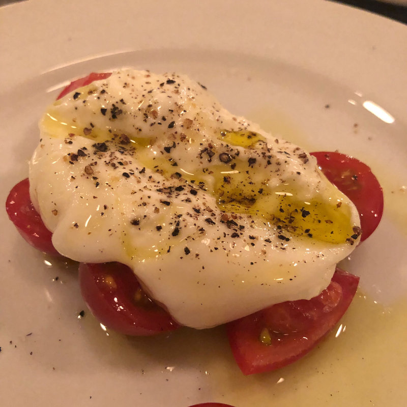 ブッラータチーズ(ル・キャバレ)